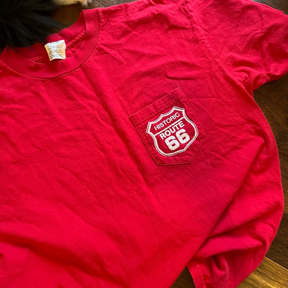 VINTAGE '90s Get Your Kicks on Route 66 pocket t-shirt